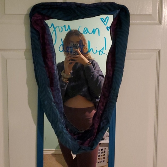 Mixed Infinity Scarves - Picture 1 of 6